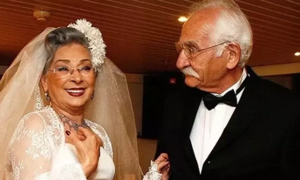 Ünlü oyuncu hayatını kaybetti